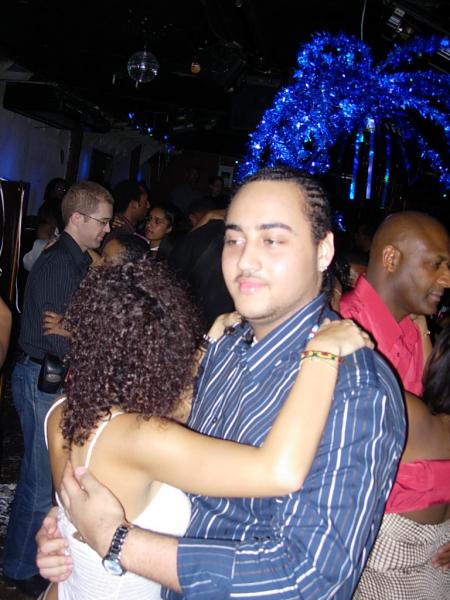 Dimanche 31/12/06 soir�e priv�e sur le bateaux bb antilles avec Cap's fashion (avec dj lerby & dj mikey)