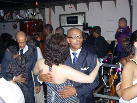 Dimanche 31/12/06 soir�e priv�e sur le bateaux bb antilles avec Cap's fashion (avec dj lerby & dj mikey)