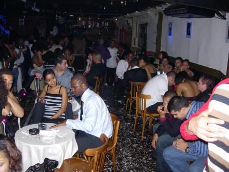 Dimanche 31/12/06 soir�e priv�e sur le bateaux bb antilles avec Cap's fashion (avec dj lerby & dj mikey)