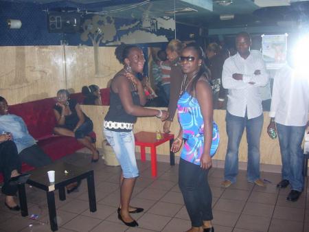 caps sisteme soiree tropical