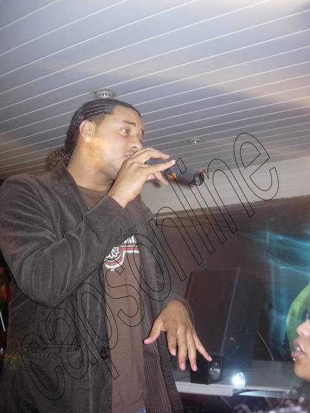 cap's fashion present mika ( linda bo � )