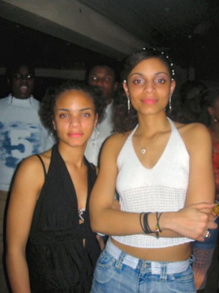 cap's fashion present mika ( linda bo � )