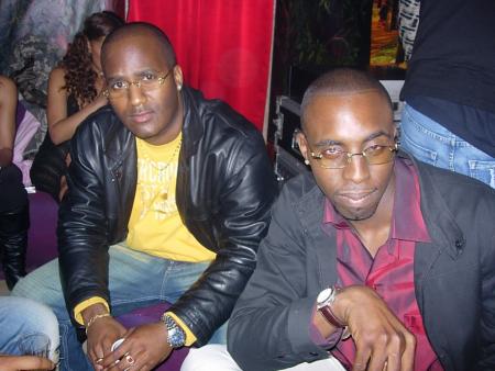 cap's fashion present mika ( linda bo � )