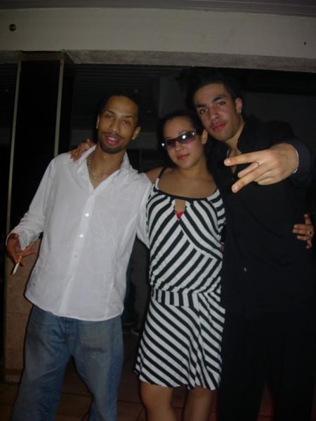 cap's fashion present mika ( linda bo � )