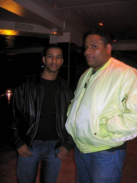 cap's fashion present mika ( linda bo � )