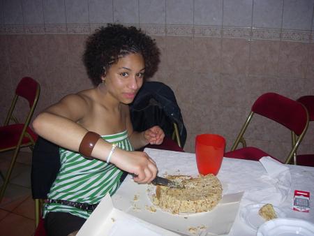 cap's fashion present mika ( linda bo � )