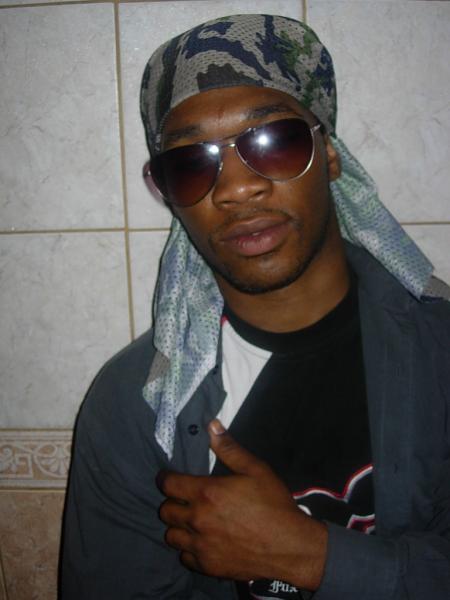 cap's fashion present mika ( linda bo � )