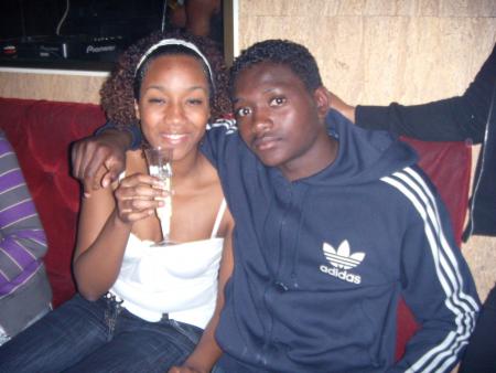 hi5 party caps systeme